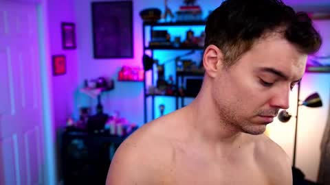 Snapshot of maxhughes chatting on November 2025 02:43:02 AM Max Hughes online show from November 2025 02:43:02 AM