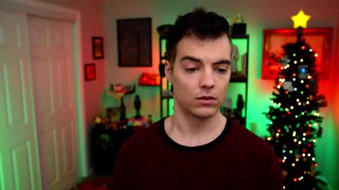 Snapshot of maxhughes chatting on December 2025 03:35:02 AM Max Hughes online show from December 2025 03:35:02 AM