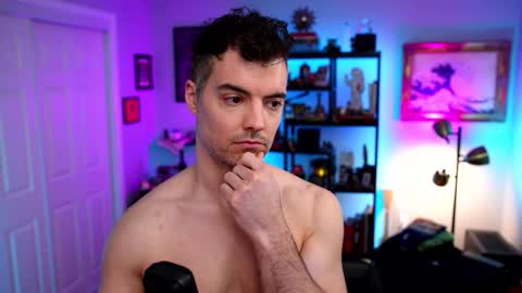 Snapshot of maxhughes chatting on February 2026 06:26:01 AM Max Hughes online show from February 2026 06:26:01 AM