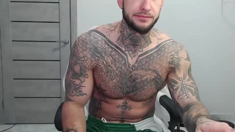 Snapshot of maxi_foxxx chatting on May 2026 07:16:01 AM Maximus Fox online show from May 2026 07:16:01 AM