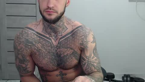 Snapshot of maxi_foxxx chatting on May 2026 07:14:02 AM Maximus Fox online show from May 2026 07:14:02 AM