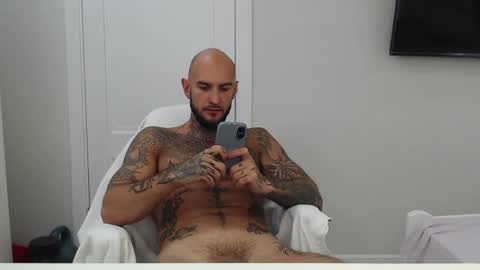Maximus Fox online show from July 2026 07:06:01 AM