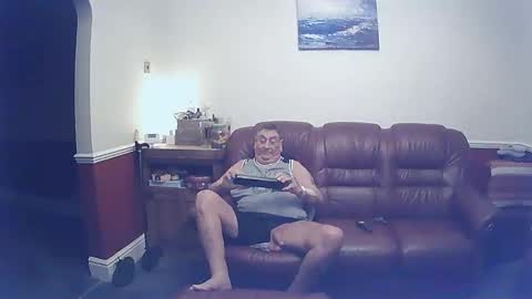 Snapshot of maxi_johnes chatting on February 2025 09:50:02 PM MAX online show from February 2025 09:50:02 PM