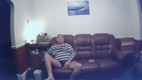 Snapshot of maxi_johnes chatting on February 2025 09:32:01 PM MAX online show from February 2025 09:32:01 PM