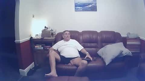 Snapshot of maxi_johnes chatting on February 2025 09:35:02 PM MAX online show from February 2025 09:35:02 PM