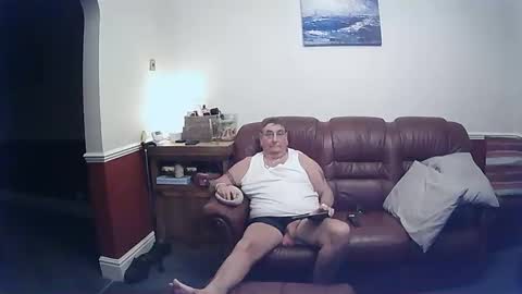 Snapshot of maxi_johnes chatting on March 2025 08:45:02 PM MAX online show from March 2025 08:45:02 PM