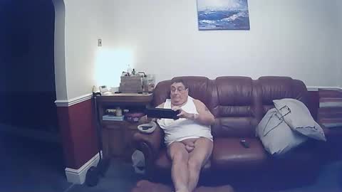 Snapshot of maxi_johnes chatting on March 2025 11:04:02 PM MAX online show from March 2025 11:04:02 PM