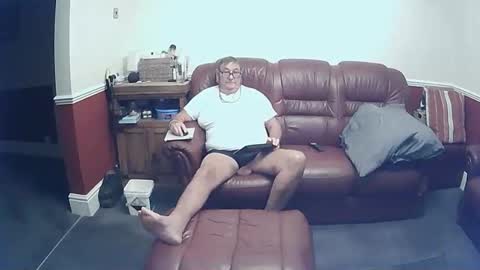 Snapshot of maxi_johnes chatting on September 2025 09:50:01 PM MAX online show from September 2025 09:50:01 PM