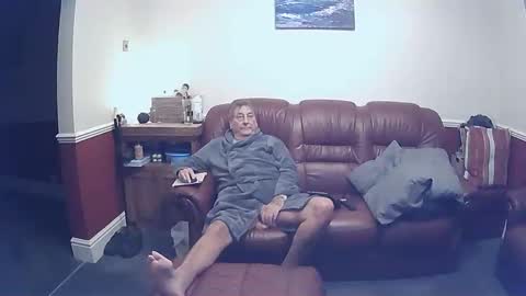 Snapshot of maxi_johnes chatting on September 2025 11:06:02 PM MAX online show from September 2025 11:06:02 PM