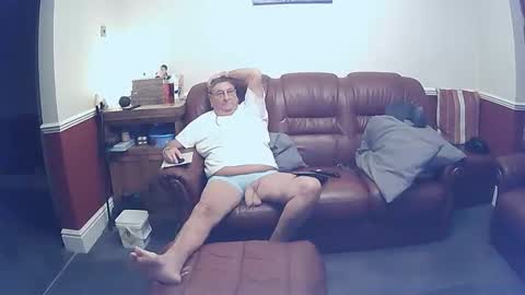 Snapshot of maxi_johnes chatting on October 2025 10:19:01 PM MAX online show from October 2025 10:19:01 PM