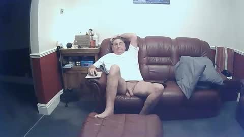 Snapshot of maxi_johnes chatting on October 2025 10:54:02 PM MAX online show from October 2025 10:54:02 PM