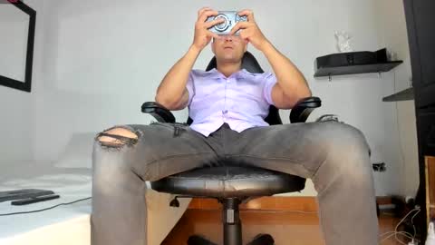 MAXI      online show from February 2026 08:15:02 AM