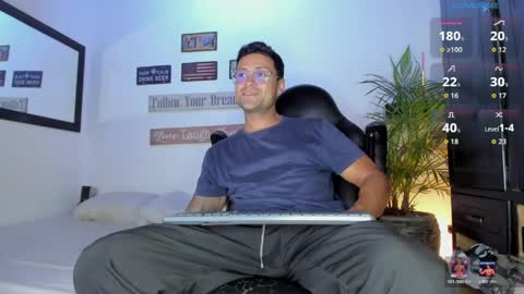 MAXI      online show from April 2026 10:09:02 PM