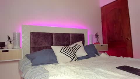 Snapshot of maxianomal chatting on January 2025 12:16:01 PM Max online show from January 2025 12:16:01 PM