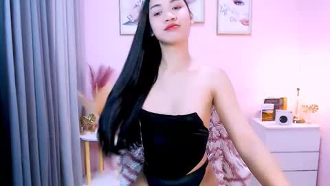 Snapshot of maxie_greyson chatting on February 2025 12:59:01 AM maxie greyson online show from February 2025 12:59:01 AM