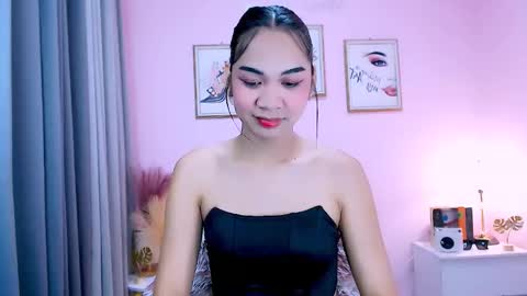 Snapshot of maxie_greyson chatting on March 2025 01:58:01 AM maxie greyson online show from March 2025 01:58:01 AM