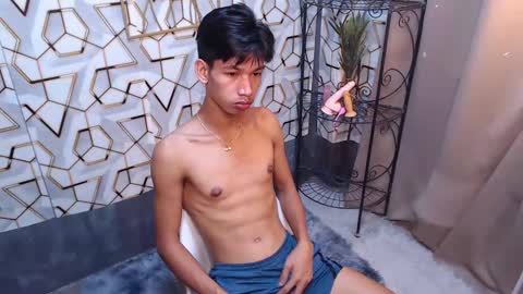 Reyn online show from February 2025 06:41:01 PM