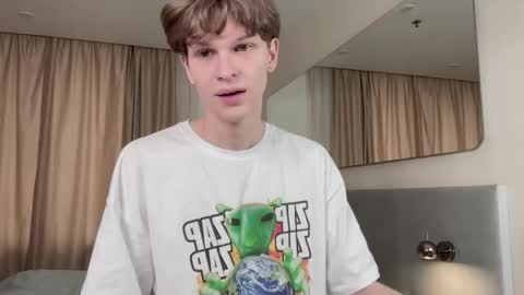 Snapshot of maxim_burn chatting on March 2025 09:44:02 AM maxim burn online show from March 2025 09:44:02 AM