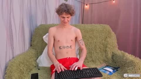 Snapshot of maxim_burn chatting on October 2025 08:53:02 PM maxim burn online show from October 2025 08:53:02 PM