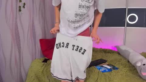 maxim burn online show from November 2025 01:14:02 PM