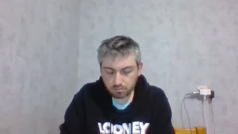 Snapshot of maximefrxx chatting on January 2025 07:03:01 PM Maxime online show from January 2025 07:03:01 PM