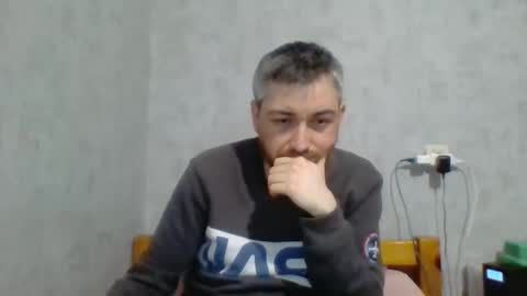 Snapshot of maximefrxx chatting on March 2025 09:37:02 PM Maxime online show from March 2025 09:37:02 PM