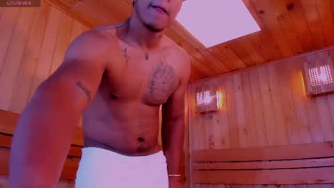 Maximo Montana online show from July 2026 01:03:01 AM