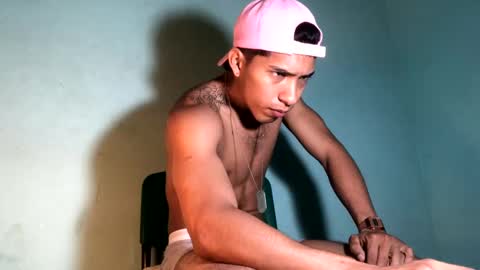 Maximo Aron Vega online show from January 2025 06:35:01 AM