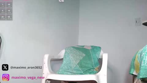 Maximo Aron Vega online show from October 2025 08:53:02 PM