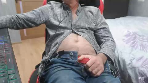 Snapshot of maximus3334 chatting on September 2025 11:15:01 AM maximus3334 online show from September 2025 11:15:01 AM