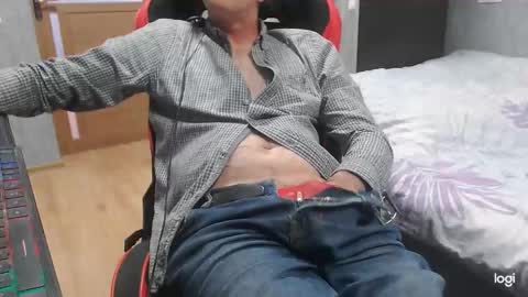 Snapshot of maximus3334 chatting on October 2025 11:16:01 AM maximus3334 online show from October 2025 11:16:01 AM