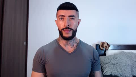 Independent Model online show from February 2025 04:16:02 AM