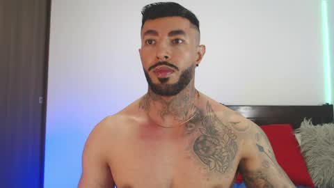 Independent Model online show from April 2026 05:47:02 AM