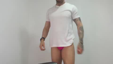 Independent Model online show from May 2026 04:41:02 AM