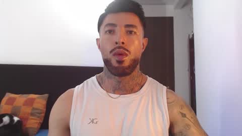 Independent Model online show from July 2026 04:18:01 AM