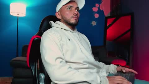 Snapshot of maximusclark chatting on January 2026 04:06:02 AM Maximus Clark online show from January 2026 04:06:02 AM