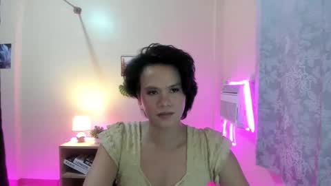 Snapshot of maxine_fucks chatting on November 2025 06:40:02 PM maxine_fucks online show from November 2025 06:40:02 PM