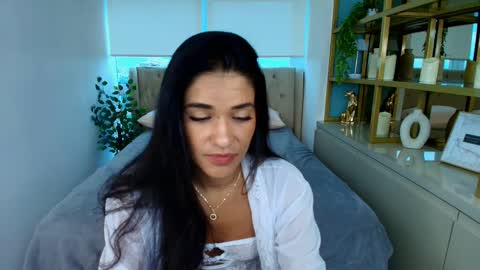 Snapshot of maxine_spencer chatting on February 2026 07:56:02 PM Maxine online show from February 2026 07:56:02 PM