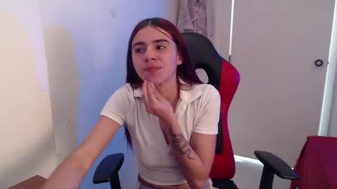 maxinesex_ online show from April 2026 01:41:01 PM