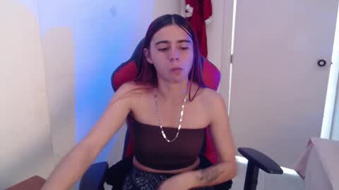 maxinesex_ online show from May 2026 02:01:01 PM