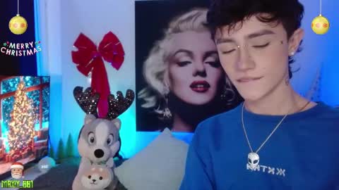 Snapshot of maxiy_001 chatting on December 2024 07:50:02 PM Max online show from December 2024 07:50:02 PM