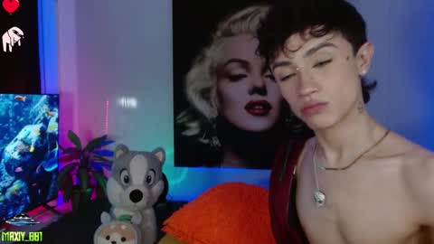 Snapshot of maxiy_001 chatting on January 2025 08:29:01 AM Max online show from January 2025 08:29:01 AM