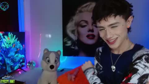 Snapshot of maxiy_001 chatting on February 2025 06:38:02 AM Max online show from February 2025 06:38:02 AM