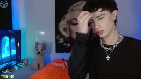 Snapshot of maxiy_001 chatting on September 2025 04:06:01 AM Max online show from September 2025 04:06:01 AM