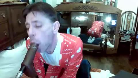 Snapshot of maxjr8008 chatting on December 2025 08:45:01 AM maxjr8008 online show from December 2025 08:45:01 AM