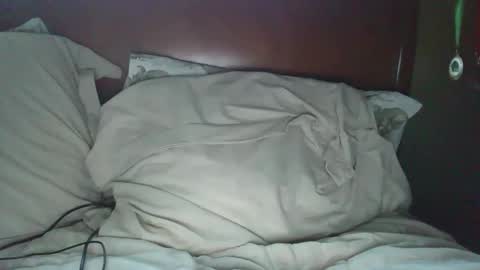 maxk887 online show from April 2026 12:57:01 AM