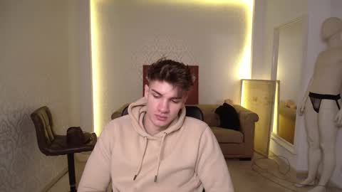 MaxKaiden online show from February 2025 05:33:01 AM