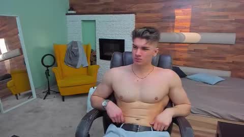 MaxKaiden online show from March 2026 05:48:01 AM