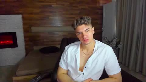 MaxKaiden online show from March 2026 06:08:02 AM