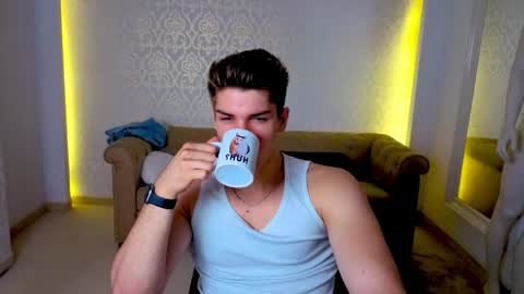 MaxKaiden online show from May 2026 04:53:01 AM